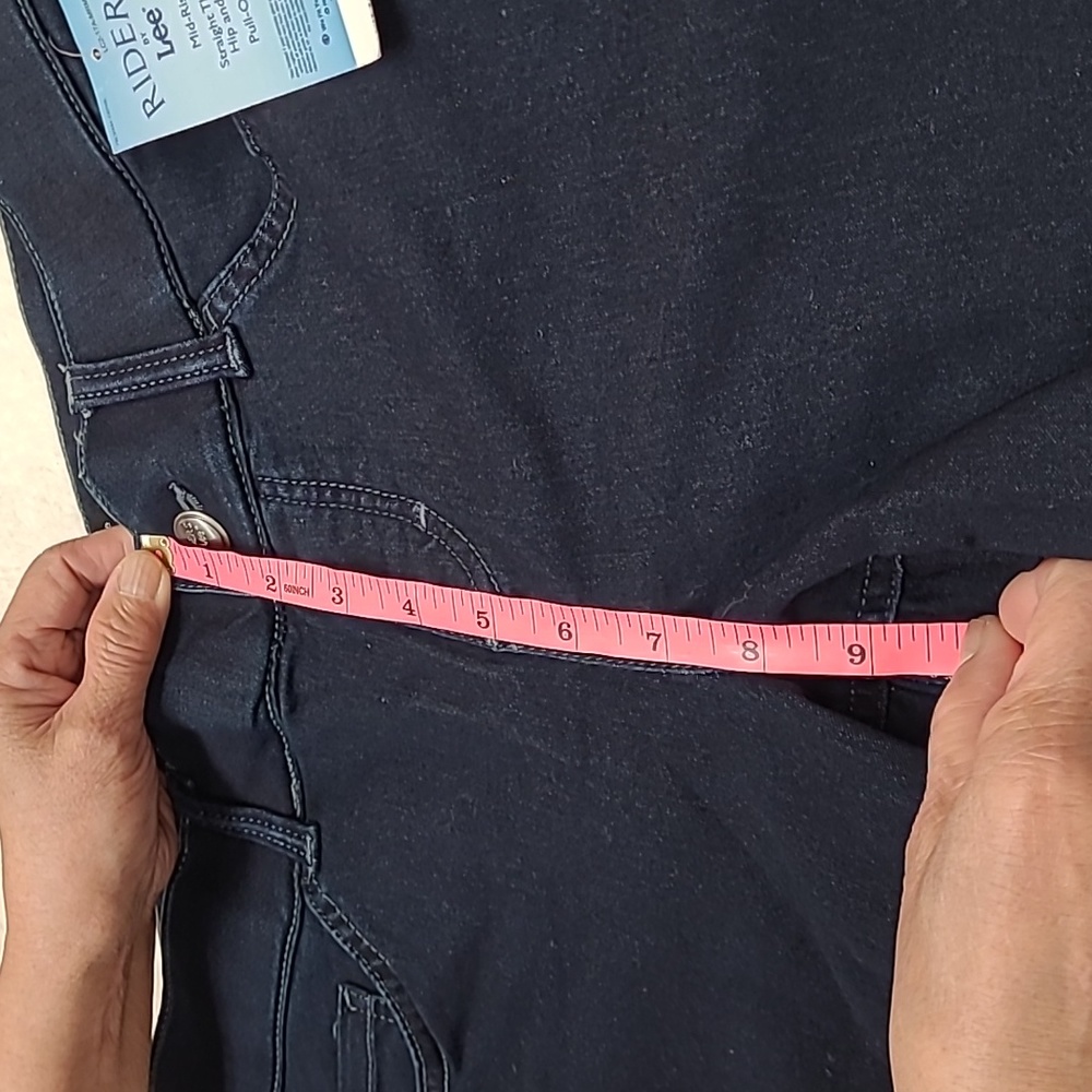 LEE RIDER Midrise Capri - Picture 5 of 13